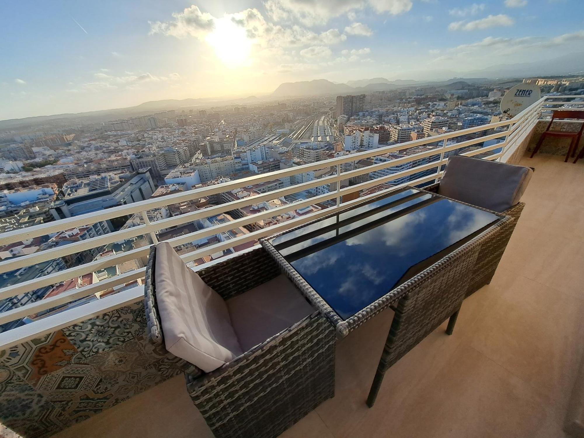 Alicante Skylights Apartments Pokoj fotografie